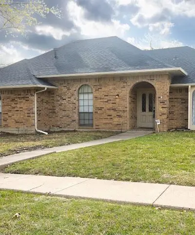 2405 Country Valley Road, Garland TX 75041 - Photo 2