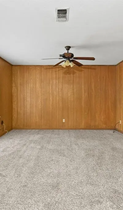 706 S Manson Street, Wolfe City TX 75496 - Photo 2