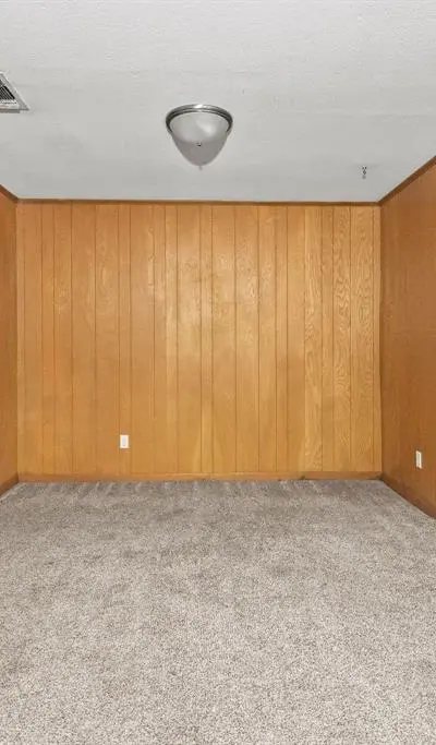 706 S Manson Street, Wolfe City TX 75496 - Photo 4