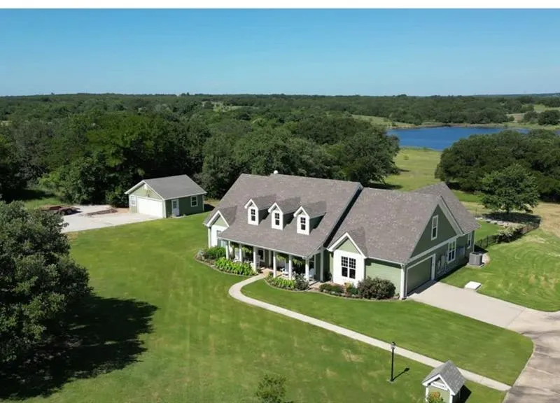 223 Miller Creek Lake Road, Paradise TX 76073