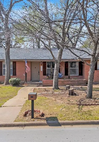 709 Hurstview Drive, Hurst TX 76053 - Photo 3