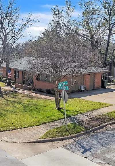 709 Hurstview Drive, Hurst TX 76053 - Photo 4
