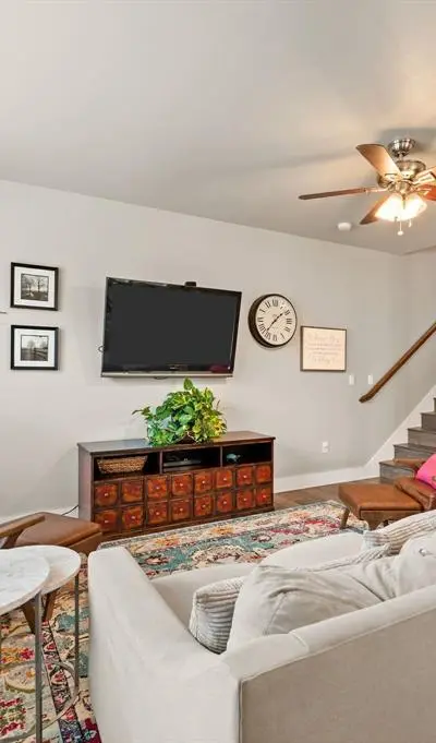 209 Belleville Drive, Lewisville TX 75057 - Photo 5