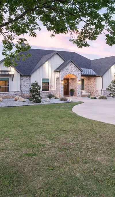 1401 Hunt Road, Gunter TX 75058