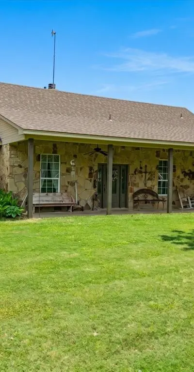 426 County Road 3435, Paradise TX 76073 - Photo 3