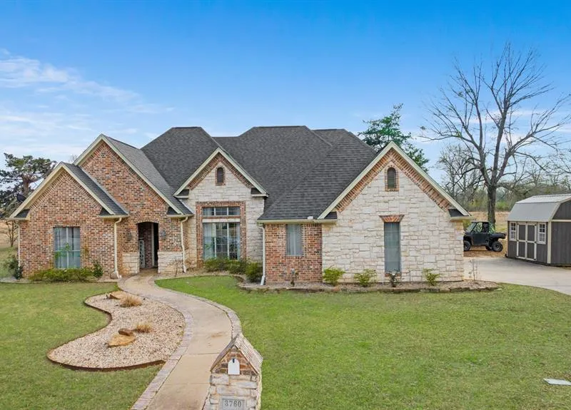 3760 Woodland Lane, Paris TX 75462
