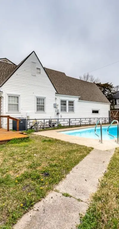 701 Market Street E, Honey Grove TX 75446
