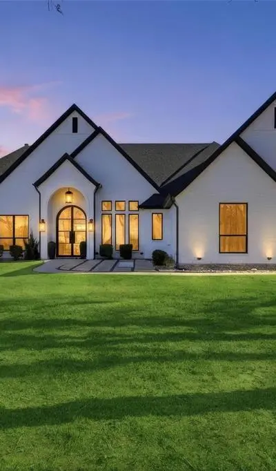 8301 County Road 204, Grandview TX 76050