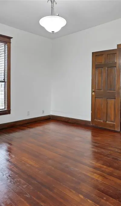 401 W Maple Street, Whitewright TX 75491 - Photo 3