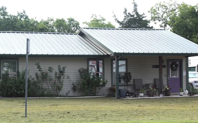 402 Cleveland Street, Bailey TX 75452