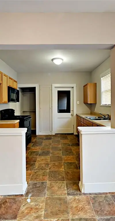 1824 Stella Avenue, Dallas TX 75203 - Photo 5