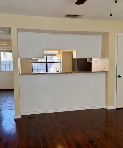 716 W Mulberry Street # 1C, Denton TX 76201 - Photo 3
