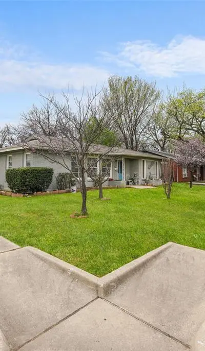 3524 Fossil Drive, Fort Worth TX 76111 - Photo 4