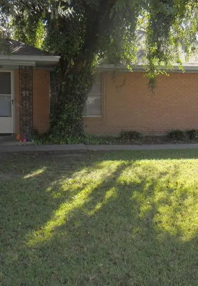 1011 Crescent Street, Denton TX 76201