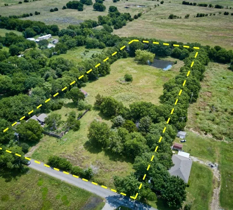 110 S Bois D Arc Street, Bailey TX 75452