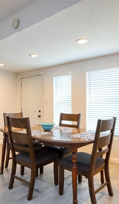 305 E Belt  Line Road, Wilmer TX 75172 - Photo 4