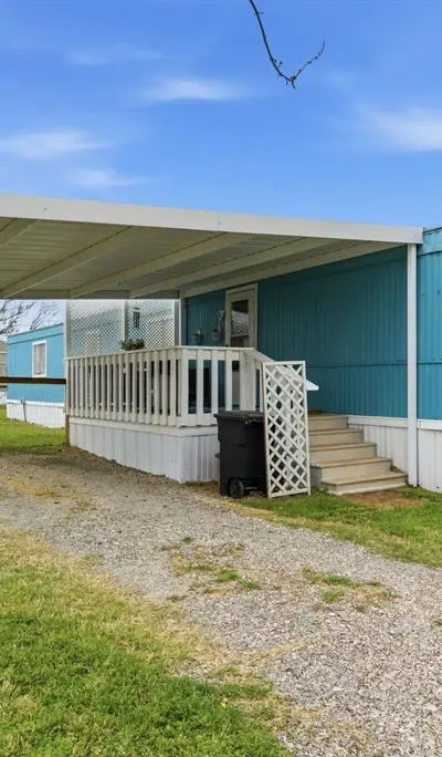 1849 Coral Road, Pelican Bay TX 76020 - Photo 2