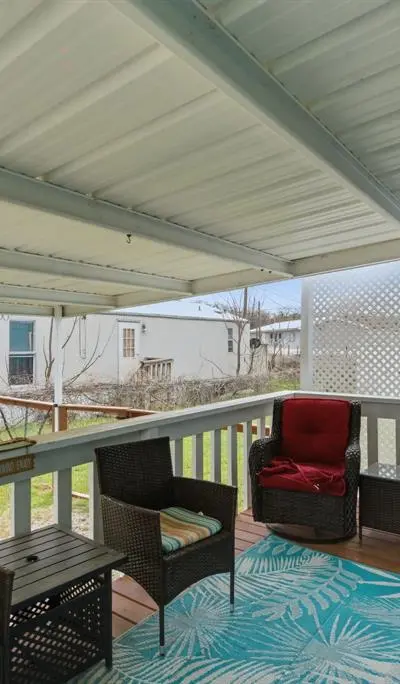 1849 Coral Road, Pelican Bay TX 76020 - Photo 4