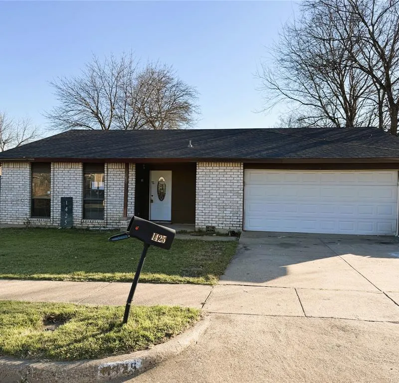 1425 Whittenburg Drive, Fort Worth TX 76134