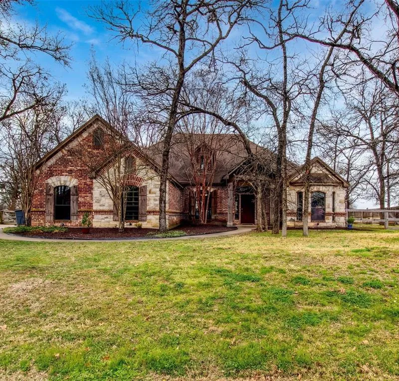 202 Woodland Drive, Krugerville TX 76227