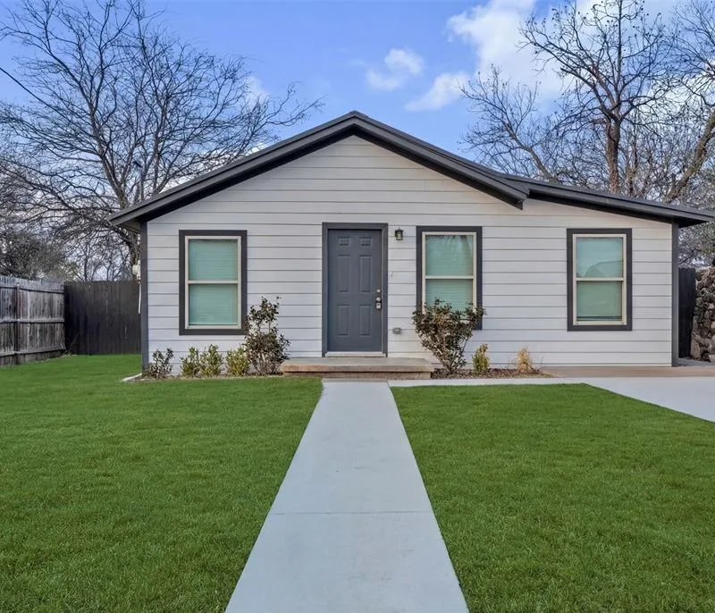 1014 W Archer Street, Jacksboro TX 76458
