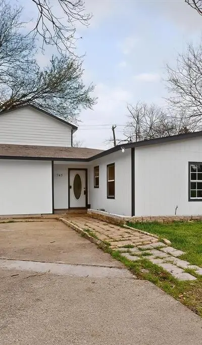 745 Clearwood Drive, Dallas TX 75232