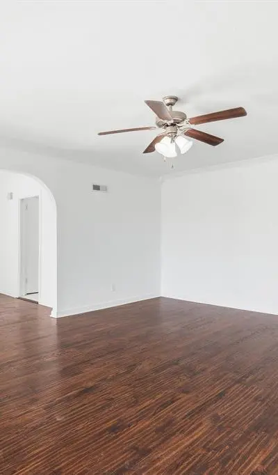 3013 Primrose Avenue, Fort Worth TX 76111 - Photo 2