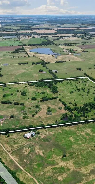 901 County Road 3925, Wolfe City TX 75496 - Photo 3