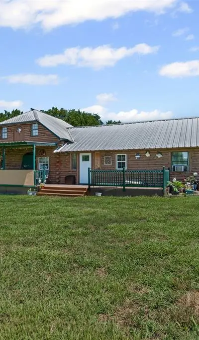 901 County Road 3925, Wolfe City TX 75496 - Photo 5