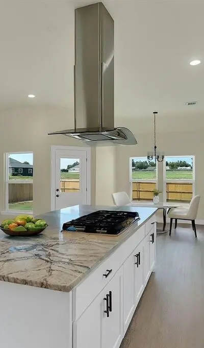 530 E Lamar Street, Palmer TX 75152