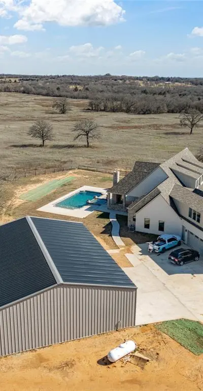 623 Lake Valley Road, Sunset TX 76270