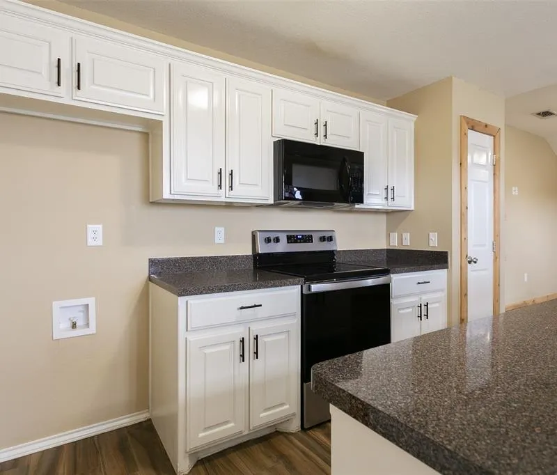 608 Mesquite Drive, Rio Vista TX 76093
