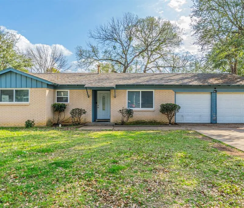 504 Lynda Lane, Arlington TX 76010