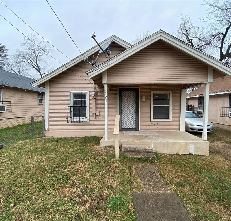 4427 Canal Street, Dallas TX 75210