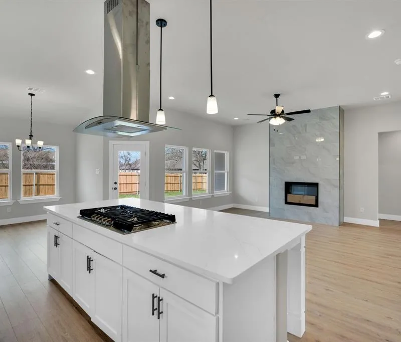 340 E Marshall Court, Palmer TX 75152