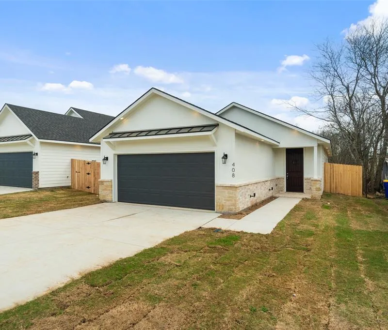 408 Matthew Street, Hillsboro TX 76645