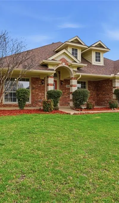 500 Surry Court, Saginaw TX 76179