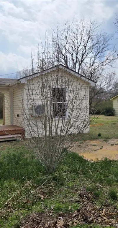 404 S Pecan Street, Bells TX 75414 - Photo 5