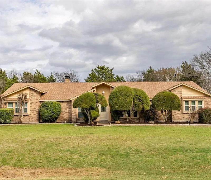 328 Shadowwood Trail, Ovilla TX 75154