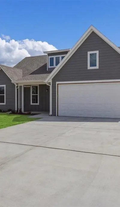 421 Redbud Lane, Tolar TX 76476 - Photo 2