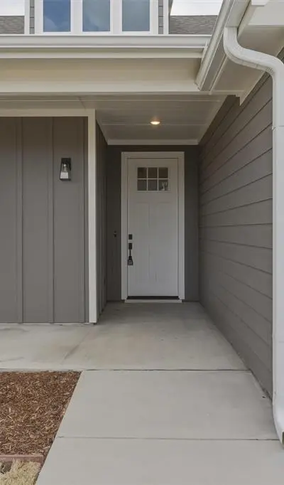 421 Redbud Lane, Tolar TX 76476 - Photo 4