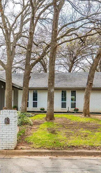1819 W Cedar Elm Drive, Arlington TX 76012 - Photo 3