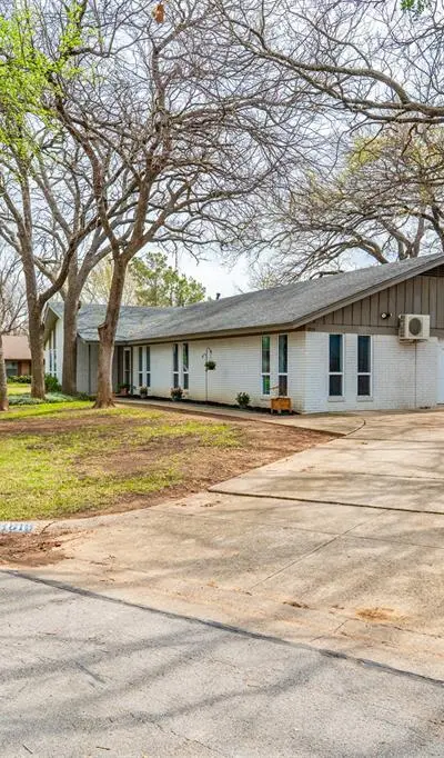 1819 W Cedar Elm Drive, Arlington TX 76012 - Photo 4