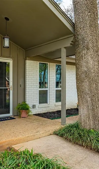 1819 W Cedar Elm Drive, Arlington TX 76012 - Photo 5
