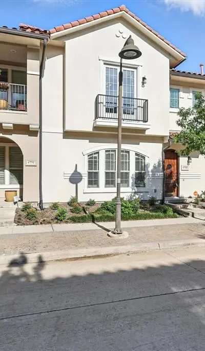 6755 Plaza Via, Irving TX 75039 - Photo 2