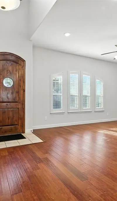 6755 Plaza Via, Irving TX 75039 - Photo 3