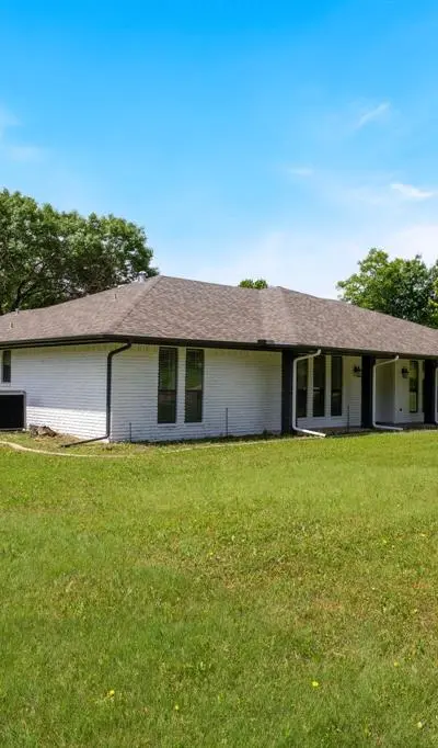 610 Athenia Way, Duncanville TX 75137 - Photo 3