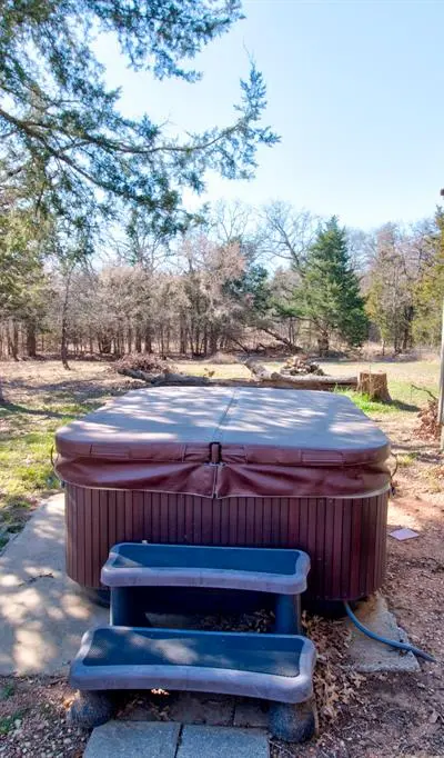 374 Hideaway Lane, Valley View TX 76272 - Photo 3