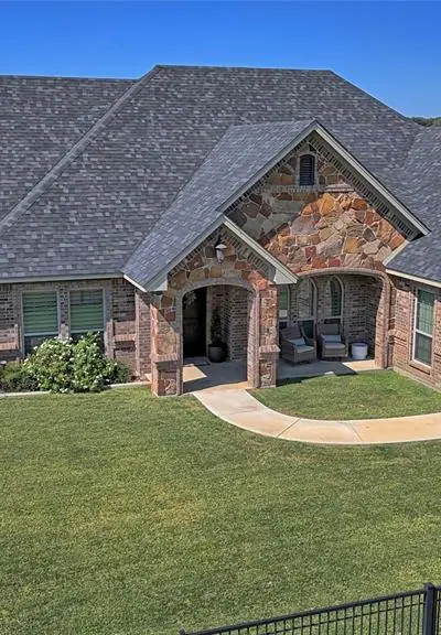 1150 Lone Star Road, Bowie TX 76230