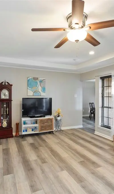 710 Waynelee Drive, Lancaster TX 75146 - Photo 5